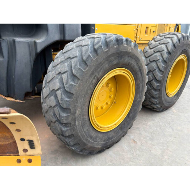2011 Caterpillar 140M2-48090265