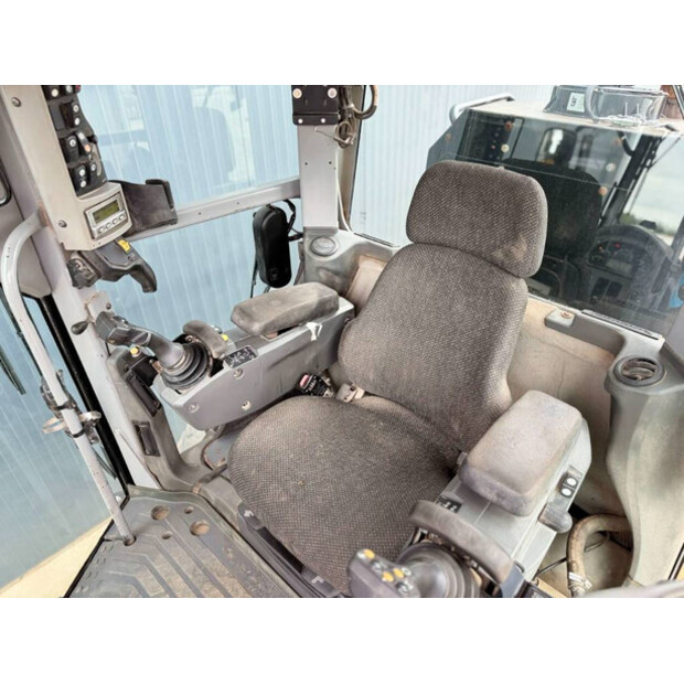 2011 Caterpillar 140M2-48090270