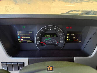 2018-volvo-fm-330-1466928-48091008