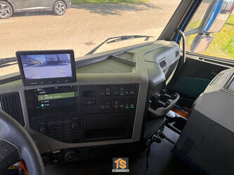 2018-volvo-fm-330-1466928-48091009