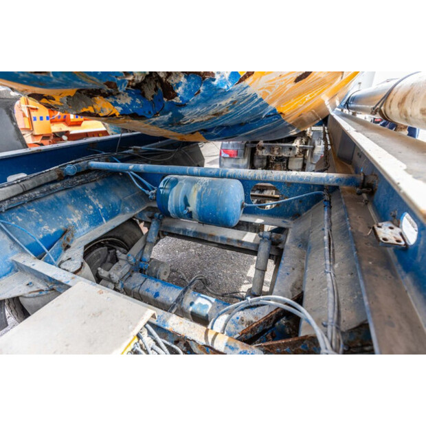 2018 Liebherr 12M3-48091157