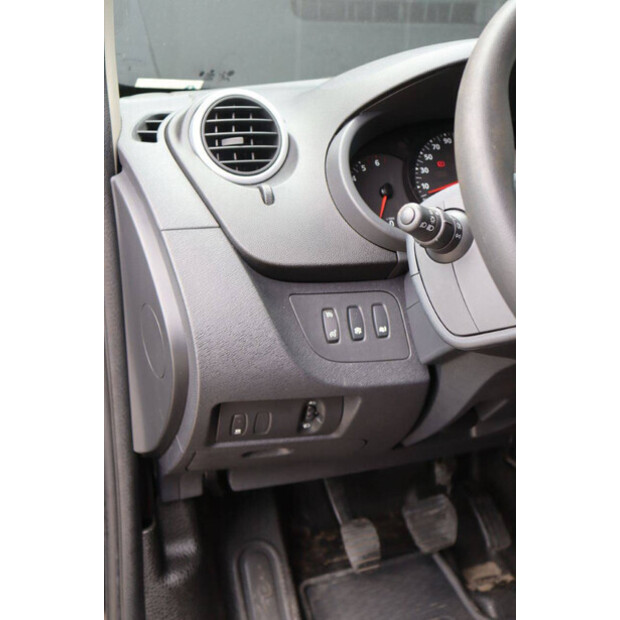 2020 Renault Kangoo-48091362