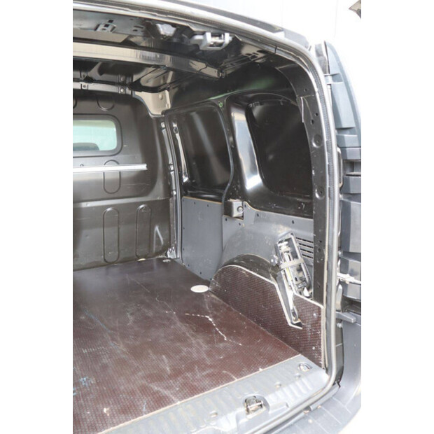 2020 Renault Kangoo-48091373