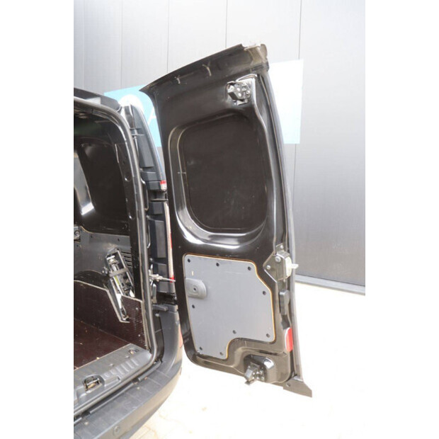 2020 Renault Kangoo-48091374