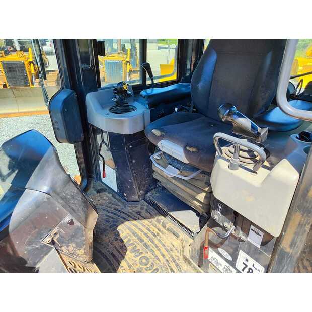 2013 Komatsu D61PX-23-48098638
