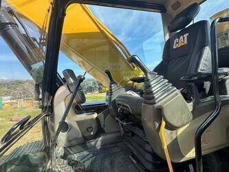 2016-caterpillar-329dl-1466996-48099137