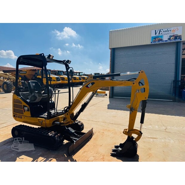 2015 Caterpillar 301.7D-48099212