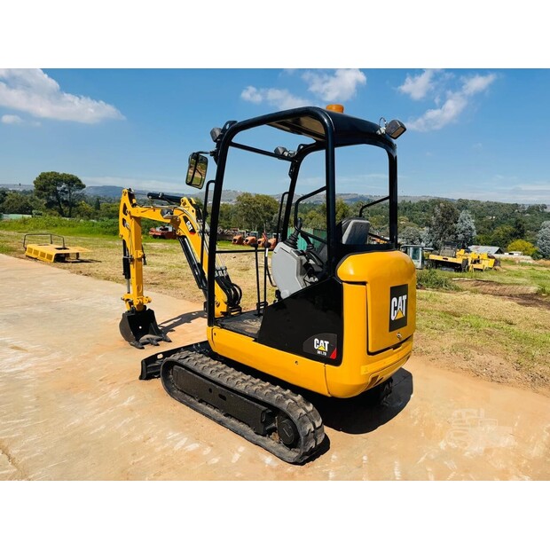 2015 Caterpillar 301.7D-48099217
