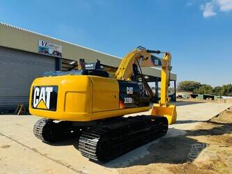 2015-caterpillar-320d2l-1467004-48099298