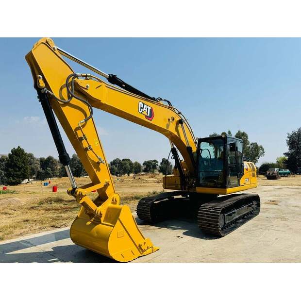 2025 كاتربيلر 323D3-48099427