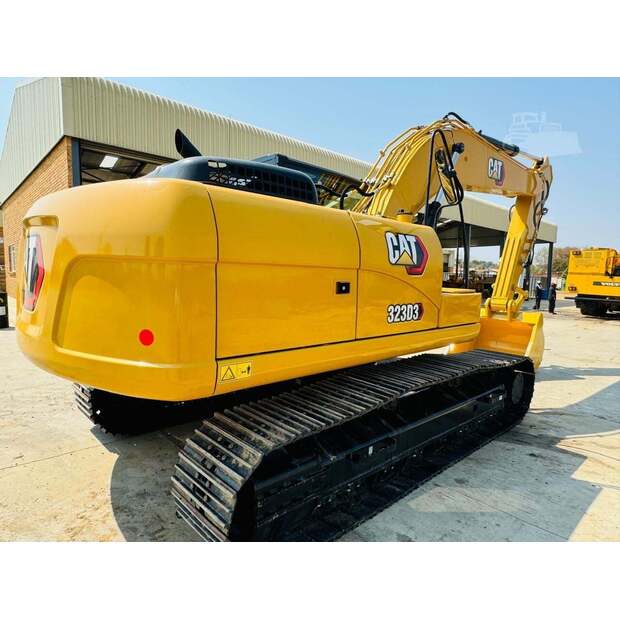2025 كاتربيلر 323D3-48099434