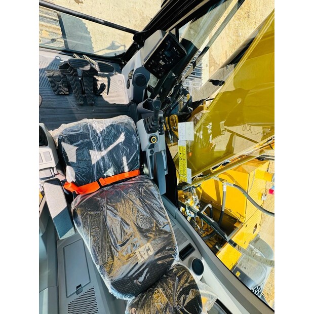 2025 Caterpillar 323D3-48099464