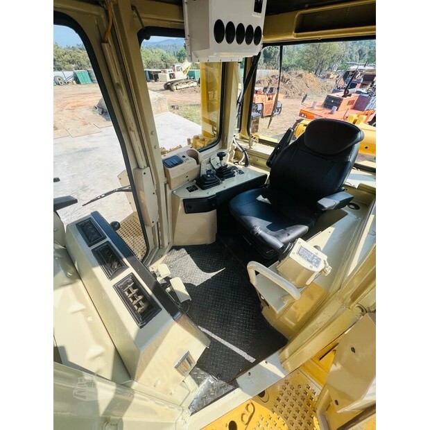 2011 Caterpillar D8R-48099714