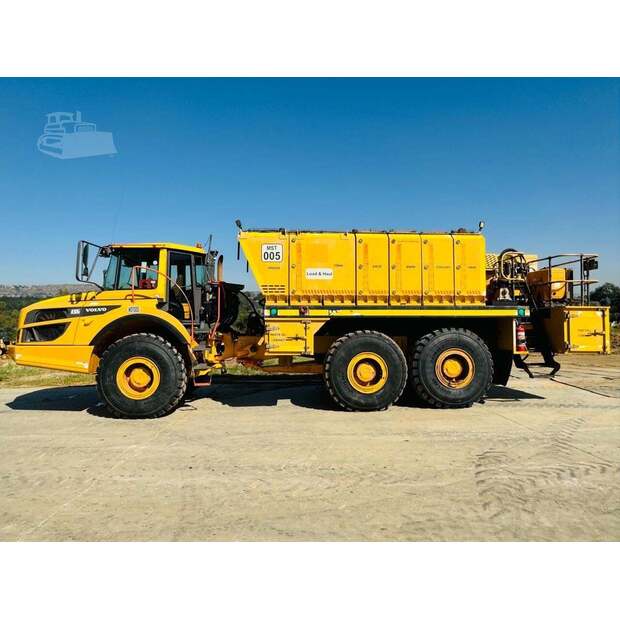 2017 فولفو A30G-48100148