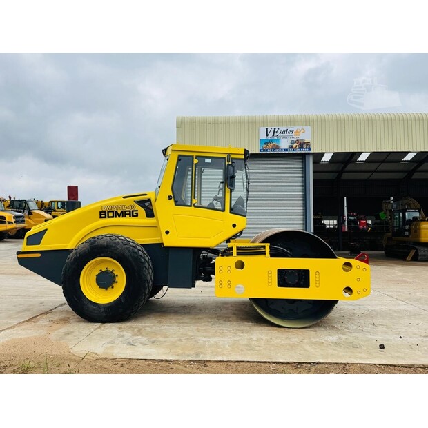 2015 BOMAG BW211D-40-48100214