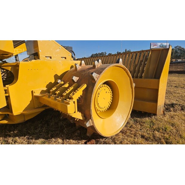 2007 Caterpillar 826H-48100231