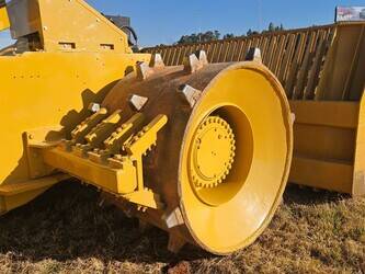 2007-caterpillar-826h-48100231