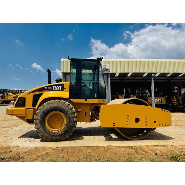 2003 كاتربيلر CS-683E-48100258