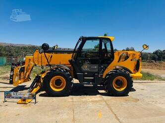 2024-jcb-540-170-48100649