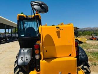 2024-jcb-540-170-48100650