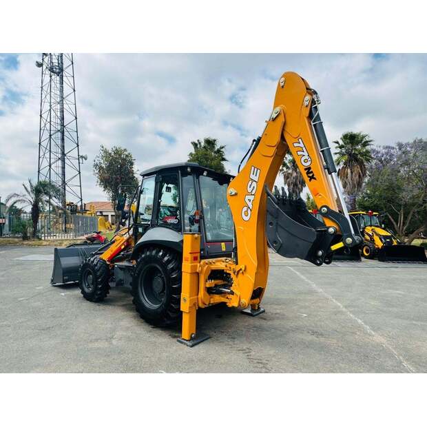2026 CASE 770NX-48100784