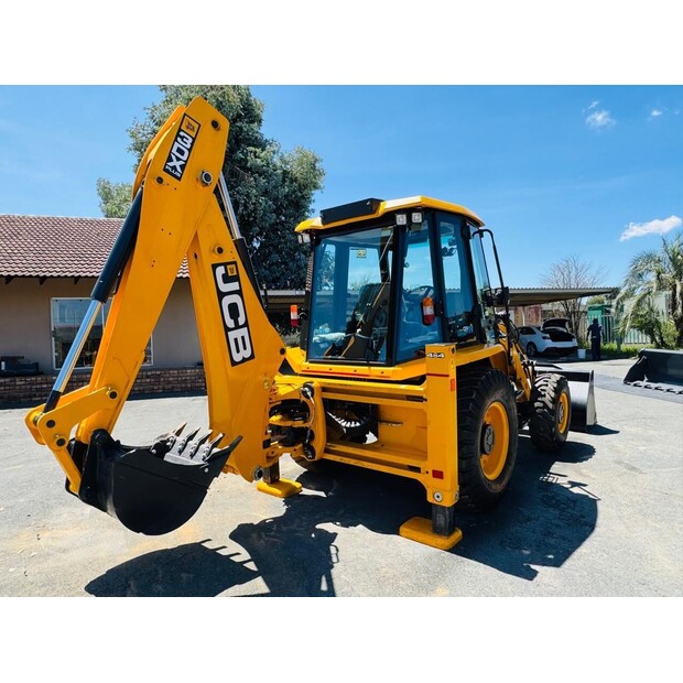 2026 JCB 3DX Plus-48100792
