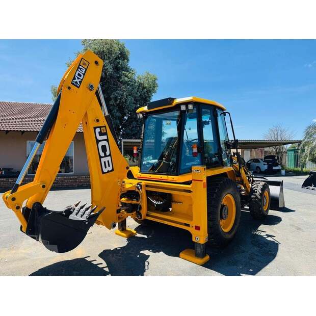 2026 JCB 3DX Plus-48100816
