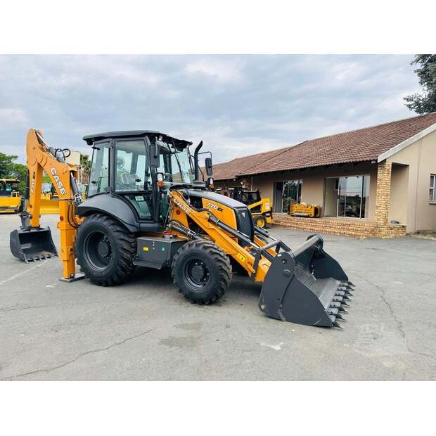 2025 CASE 770EX-48100845
