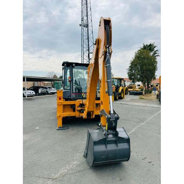 2025 CASE 770EX-48100849