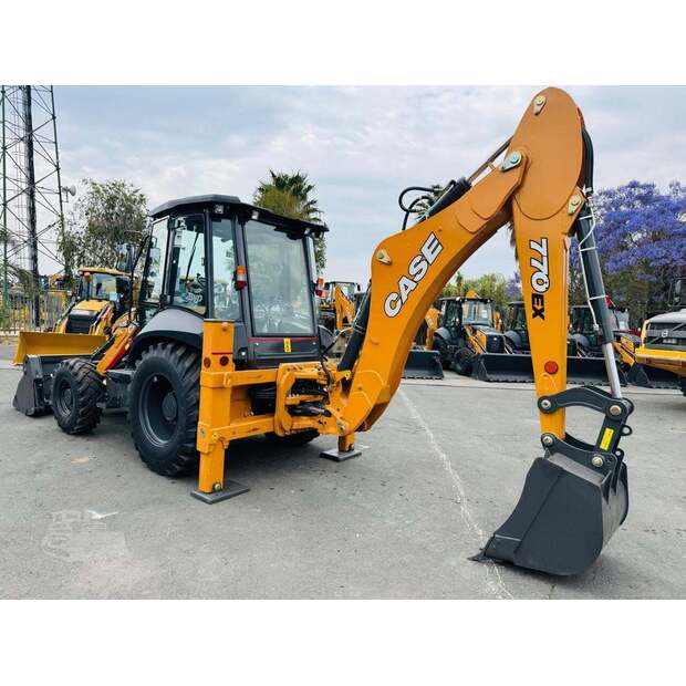 2025 CASE 770EX-48100866