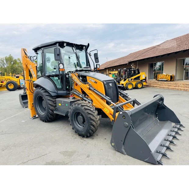2025 CASE 770EX-48100871