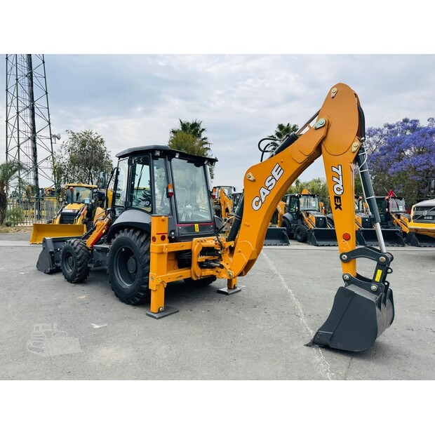 2025 CASE 770EX-48100881