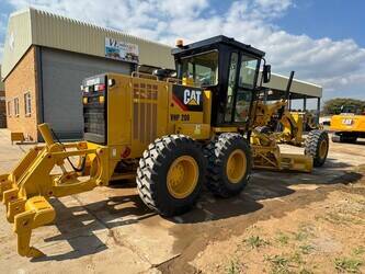 2013-caterpillar-140k-1467086-48100993