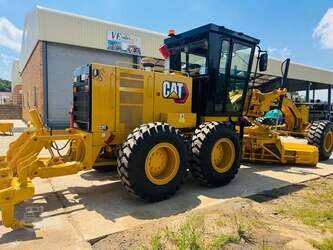 2021-caterpillar-140k-1467089-48101022