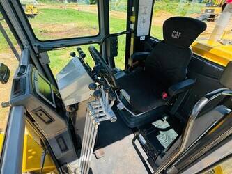 2021-caterpillar-140k-1467089-48101026