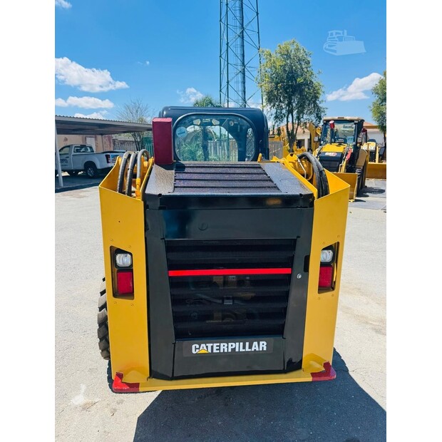 2015 Caterpillar 246D-48101071