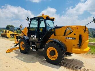 2021-jcb-540-170-1467094-48101151