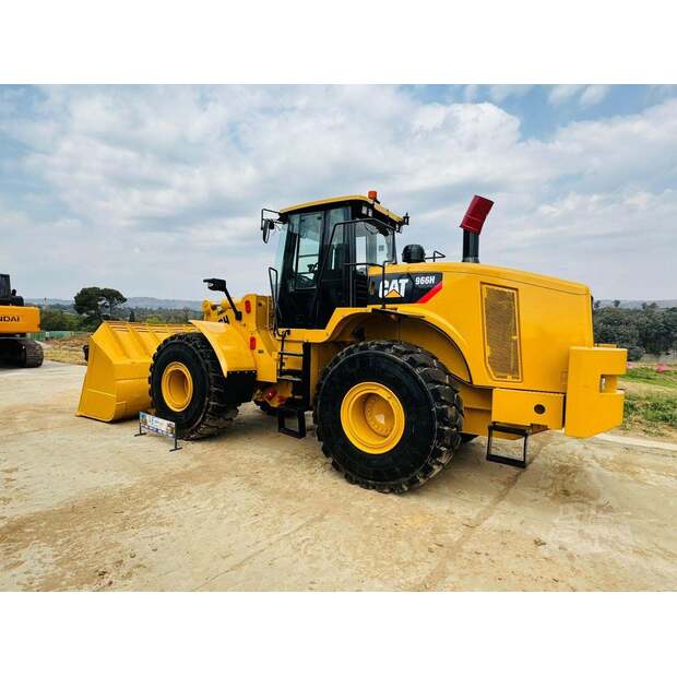 2015 كاتربيلر 966H-48101513
