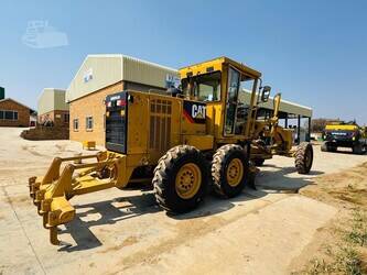 2010-caterpillar-120k-1467113-48101604