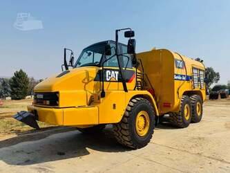 2013-caterpillar-730-1467115-48101621