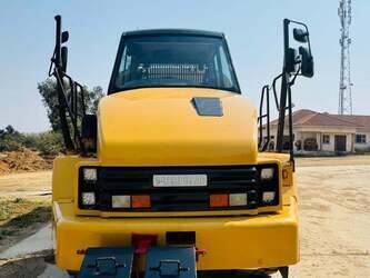 2013-caterpillar-730-1467115-48101624