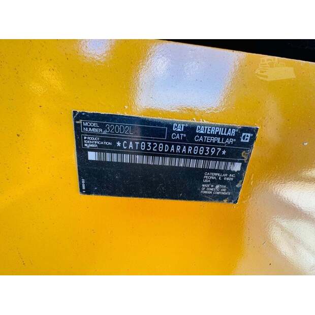 2015 Caterpillar 320D2L-48101651