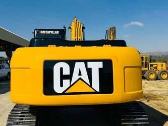 2015-caterpillar-320d2l-1467116-48101655