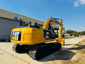 2015-caterpillar-320d2l-1467116-48101656