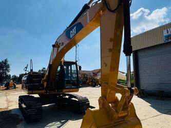 2015-caterpillar-320d2l-1467116-48101658