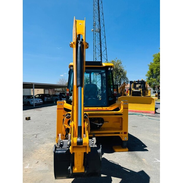 2026 JCB 3DX Plus-48101782