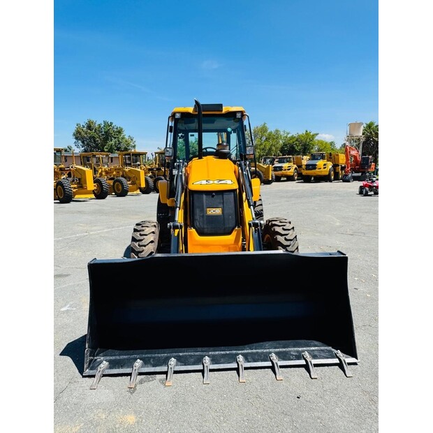 2026 JCB 3DX Plus-48101787