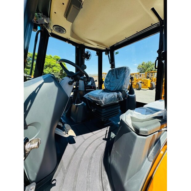 2026 JCB 3DX Plus-48101790