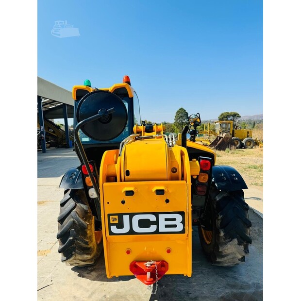 2019 جيه سي بي 535-125-48101830