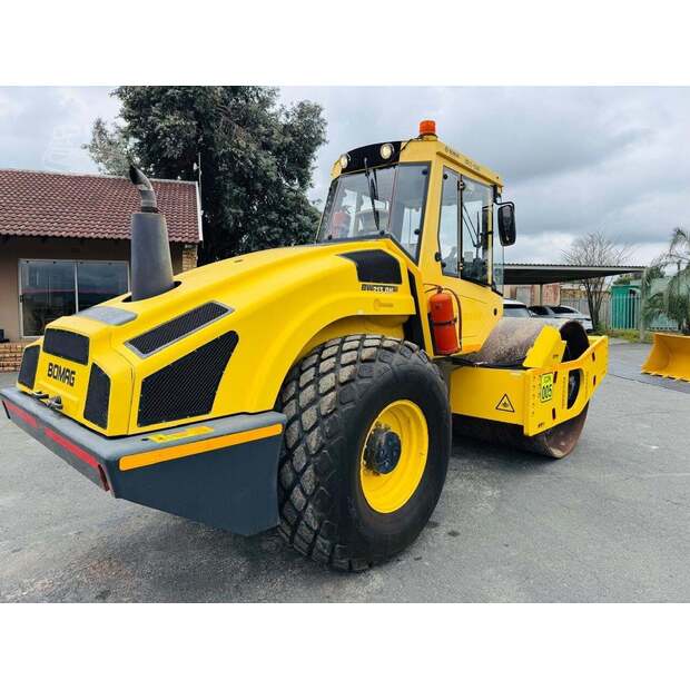 2013 BOMAG BW213DH-4 BVC-48101895